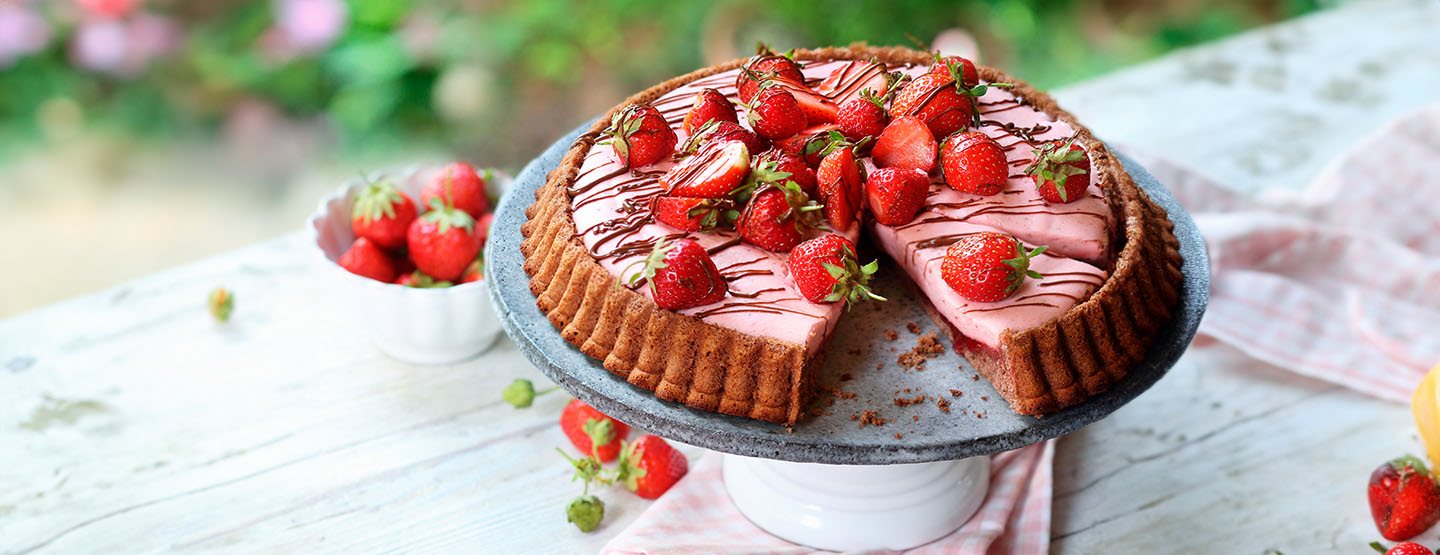 Sweet Summertime: Leichtes Erdbeerkuchen-Rezept mit Joghurtcreme