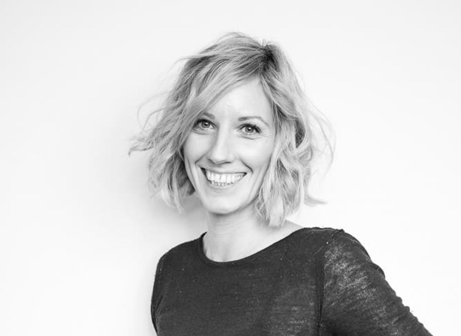 Expertin Susanne Forobosko ACTIVE BEAUTY: dm Magazin für Beauty und Wohlbefinden plus Expertise vom dm friseur- & kosmetikstudio